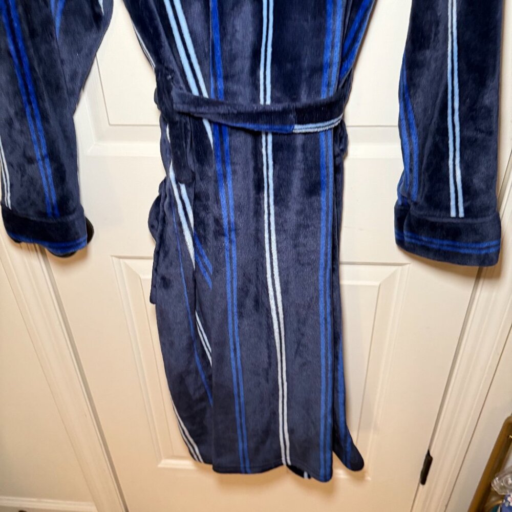 Joe Boxer Striped Robe - Picture 4 of 7